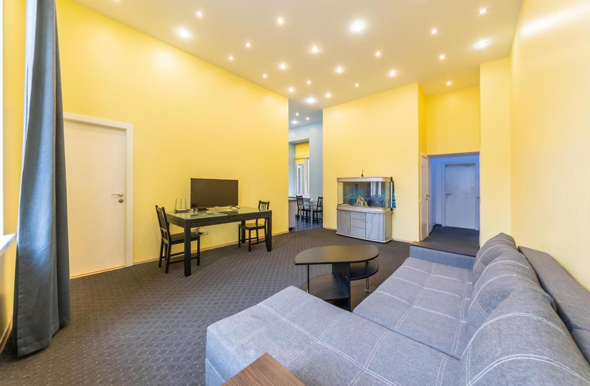 Apartment Kievacccommodation Near Gulliver 24h Self Check-in