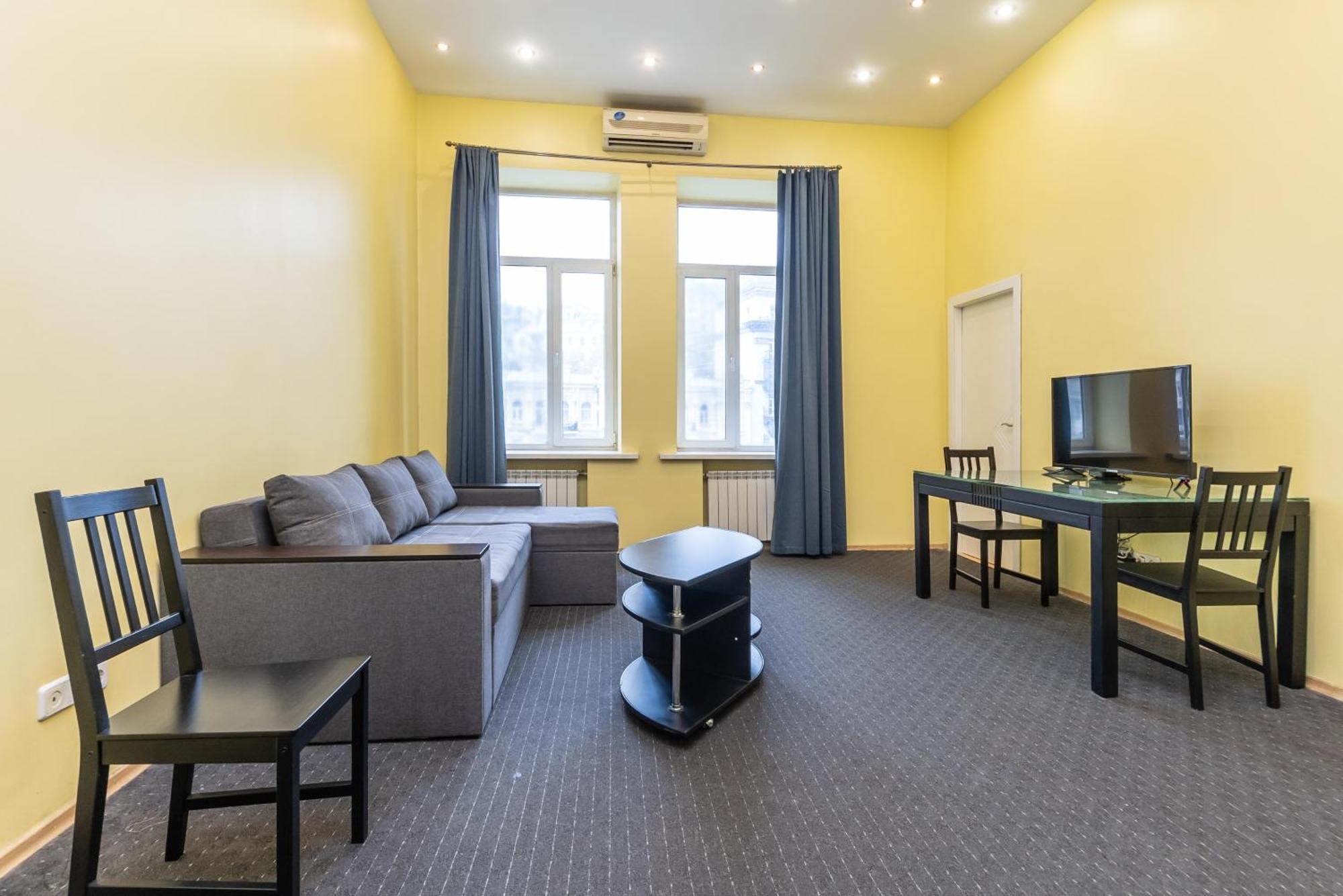 Kievacccommodation Near Gulliver 24h Self Check-in Apartment *